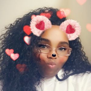 Meet your Posher, Camille